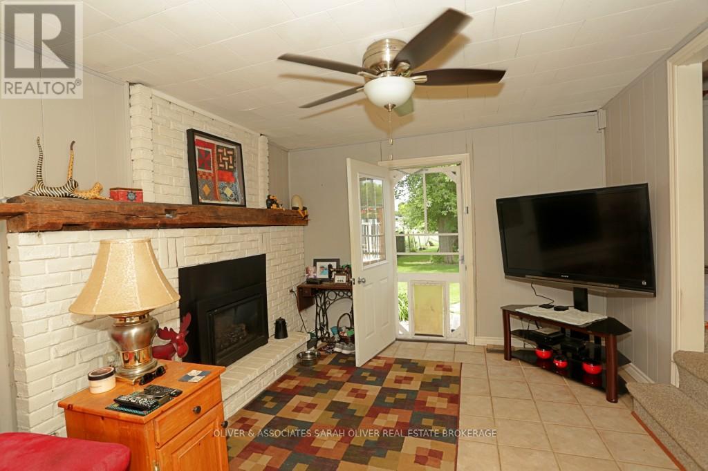 9931 PRINCE PHILLIP STREET - 13