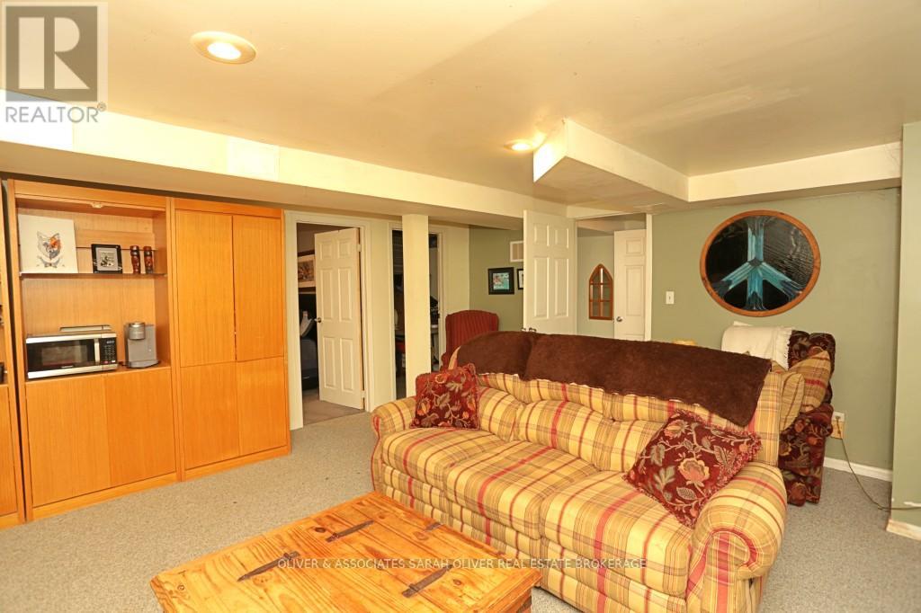 9931 PRINCE PHILLIP STREET - 23