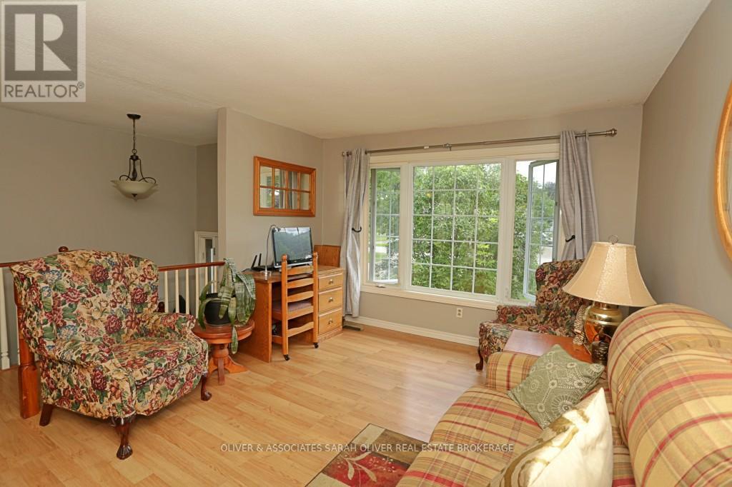 9931 PRINCE PHILLIP STREET - 3