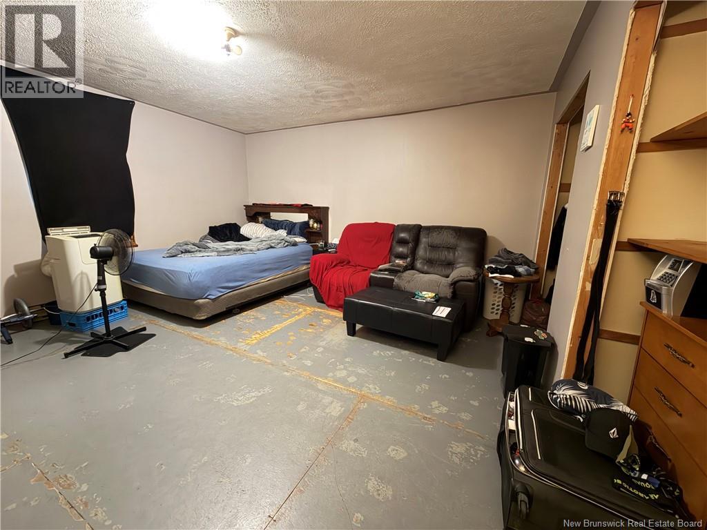 403 Tobique Street - 16