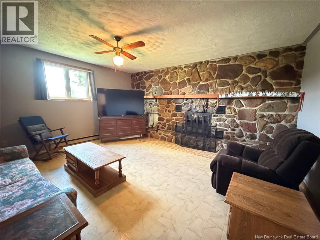 403 Tobique Street - 18