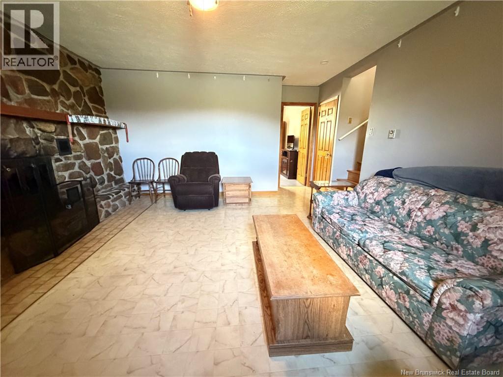 403 Tobique Street - 19