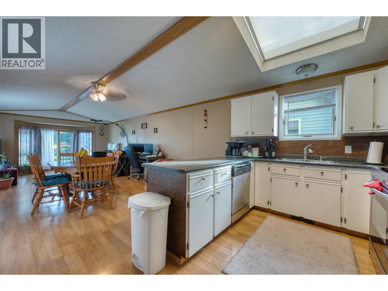 #34 8508 Clerke Road - 15