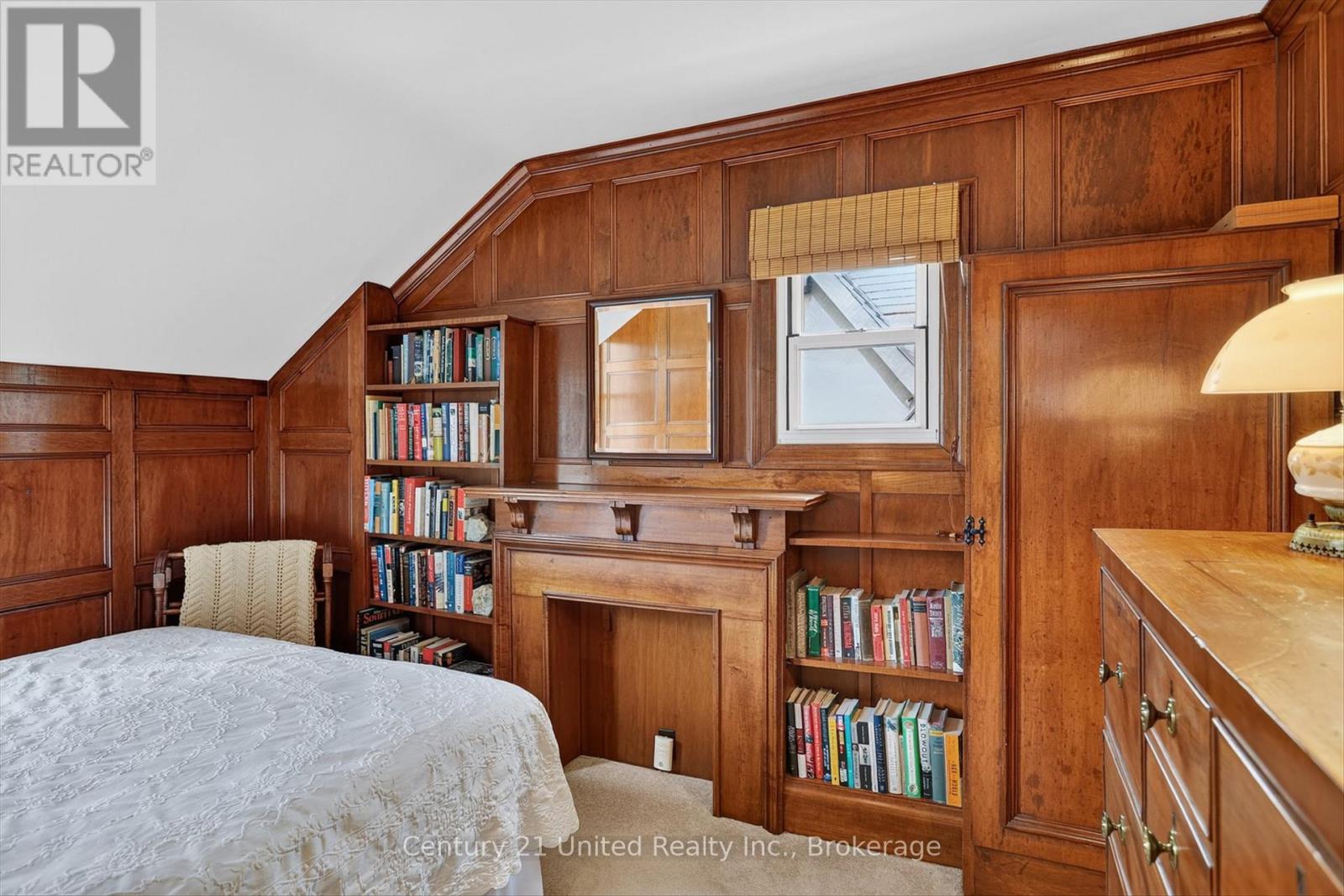 204 O'CARROLL AVENUE - 19