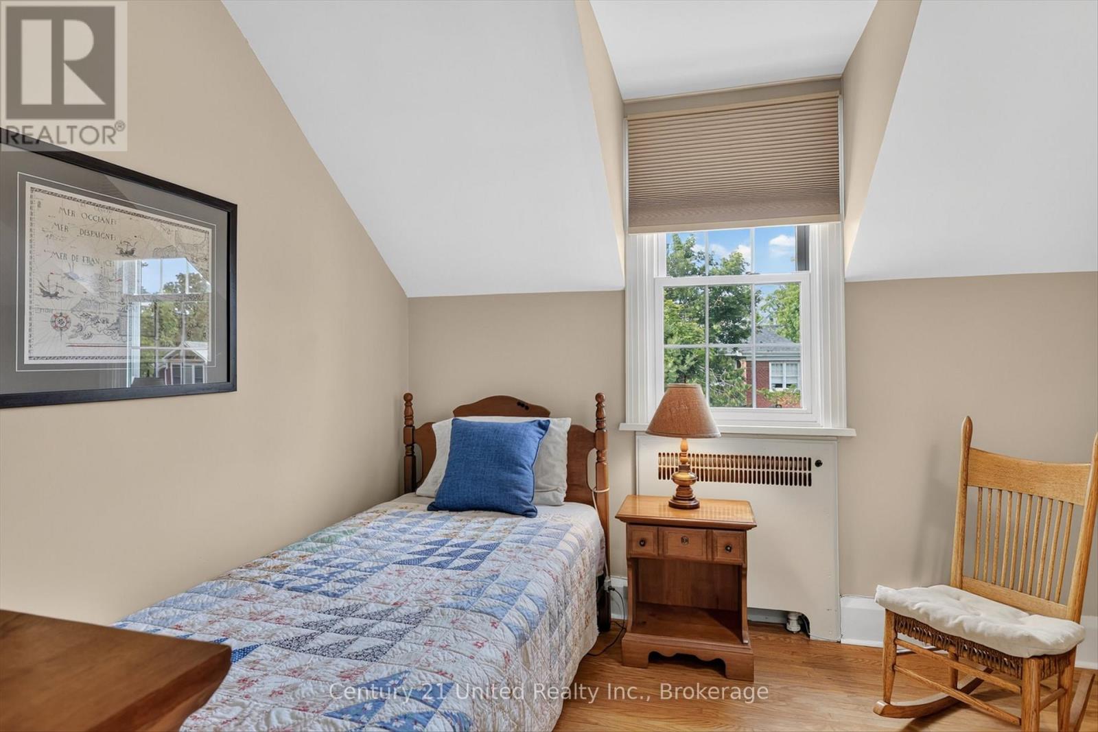 204 O'CARROLL AVENUE - 20