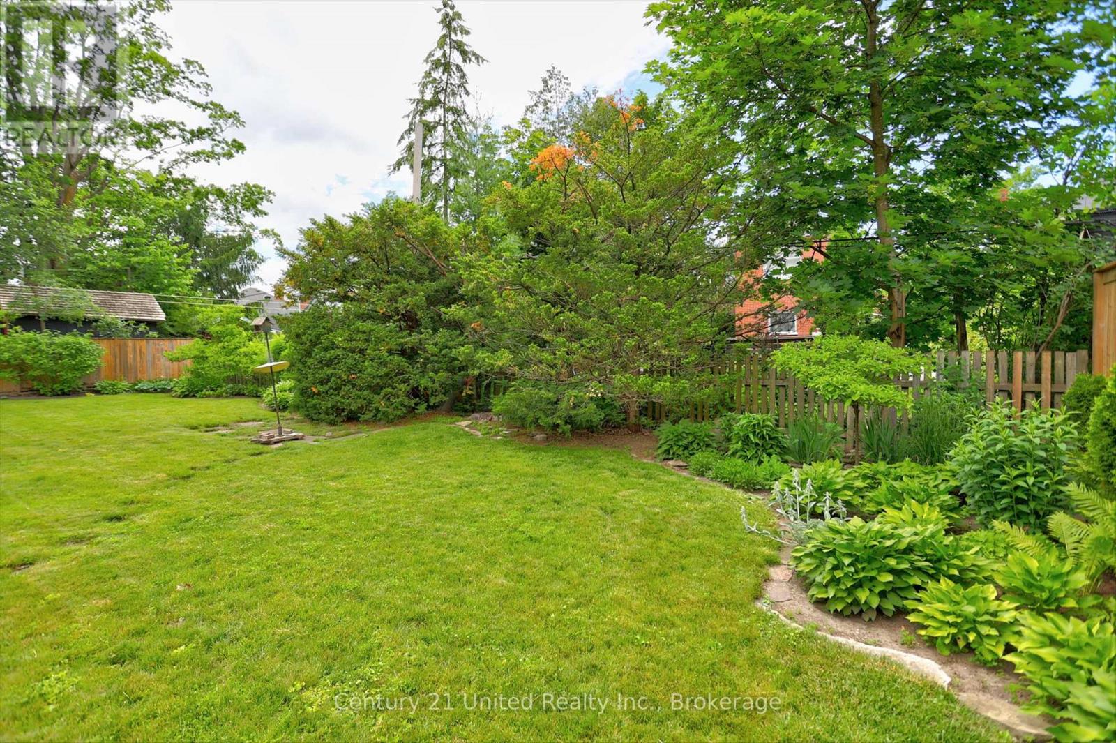 204 O'CARROLL AVENUE - 30