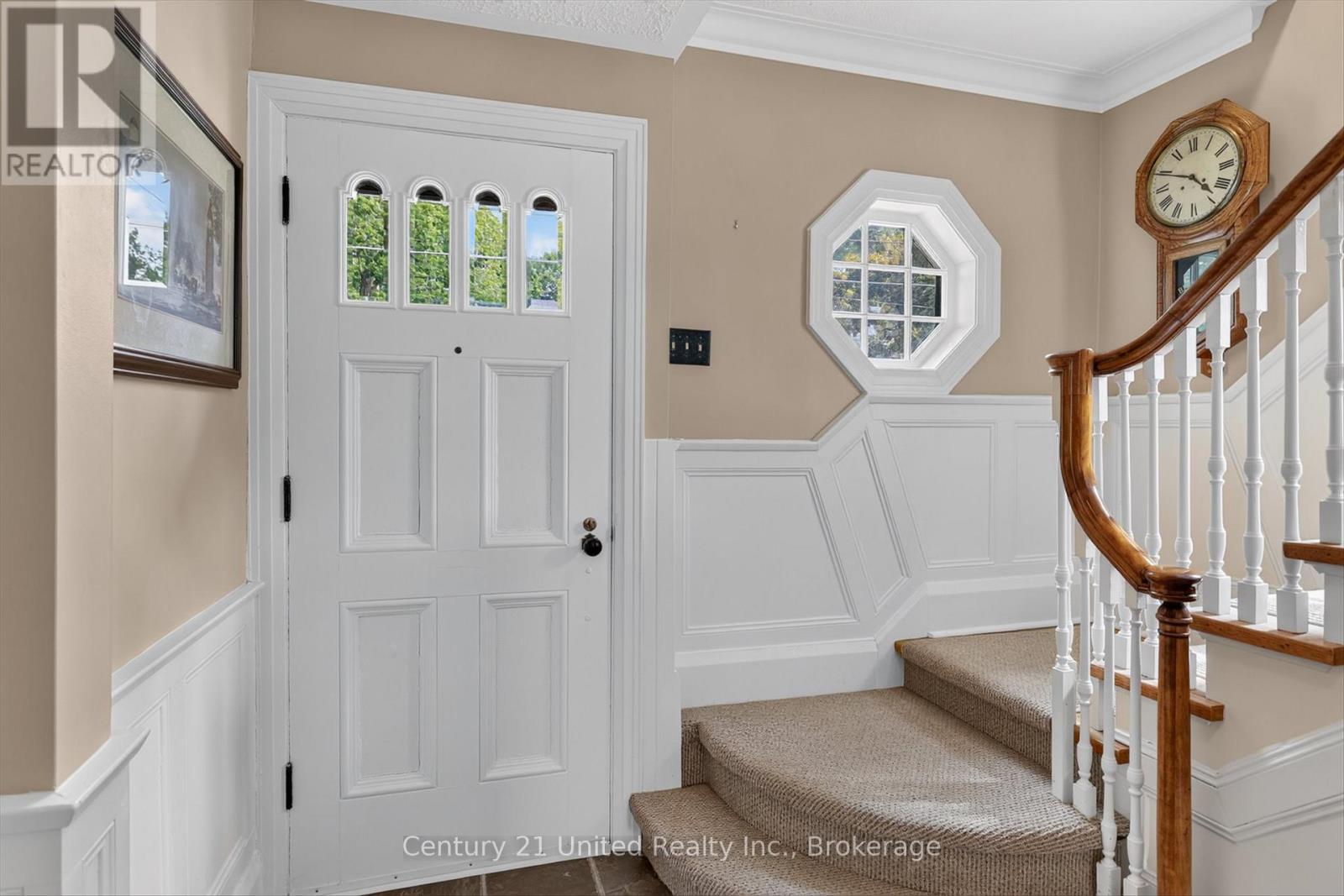 204 O'CARROLL AVENUE - 4