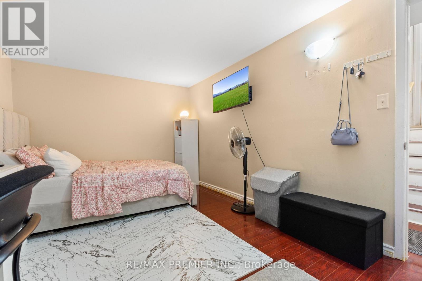 #292 1605 ALBION ROAD - 25