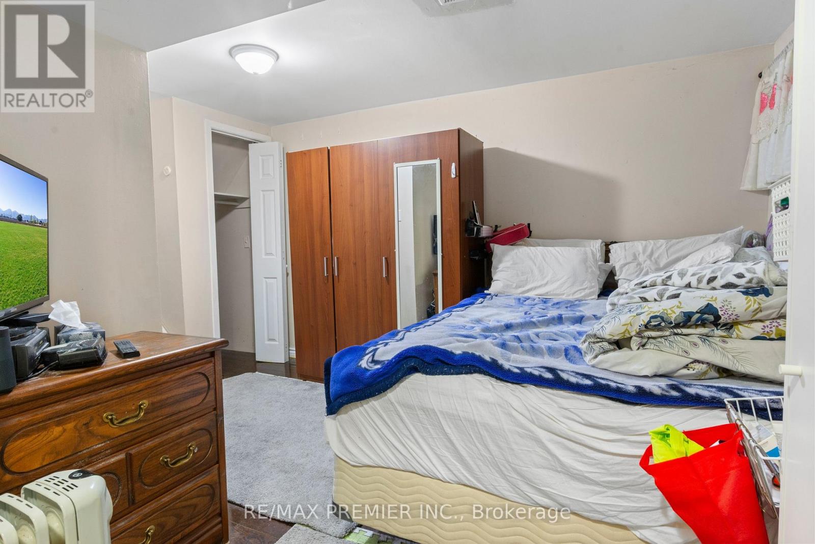 #292 1605 ALBION ROAD - 34