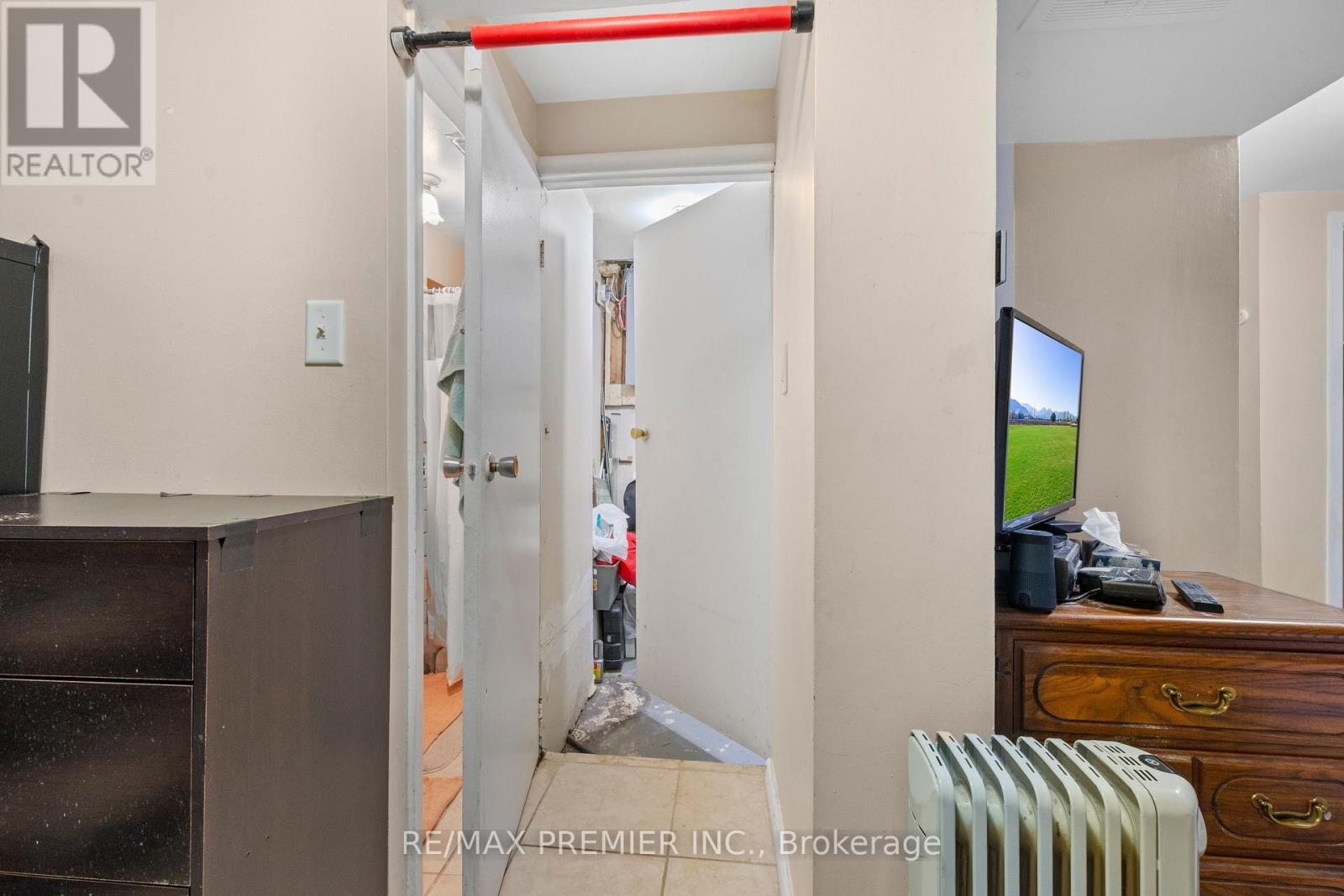 #292 1605 ALBION ROAD - 37