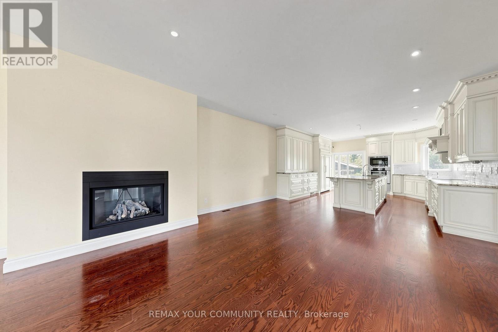 171 BETA STREET - 8