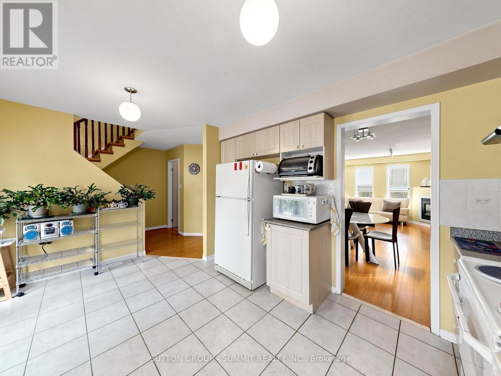 #4 8305 MCLAUGHNIN ROAD - 14
