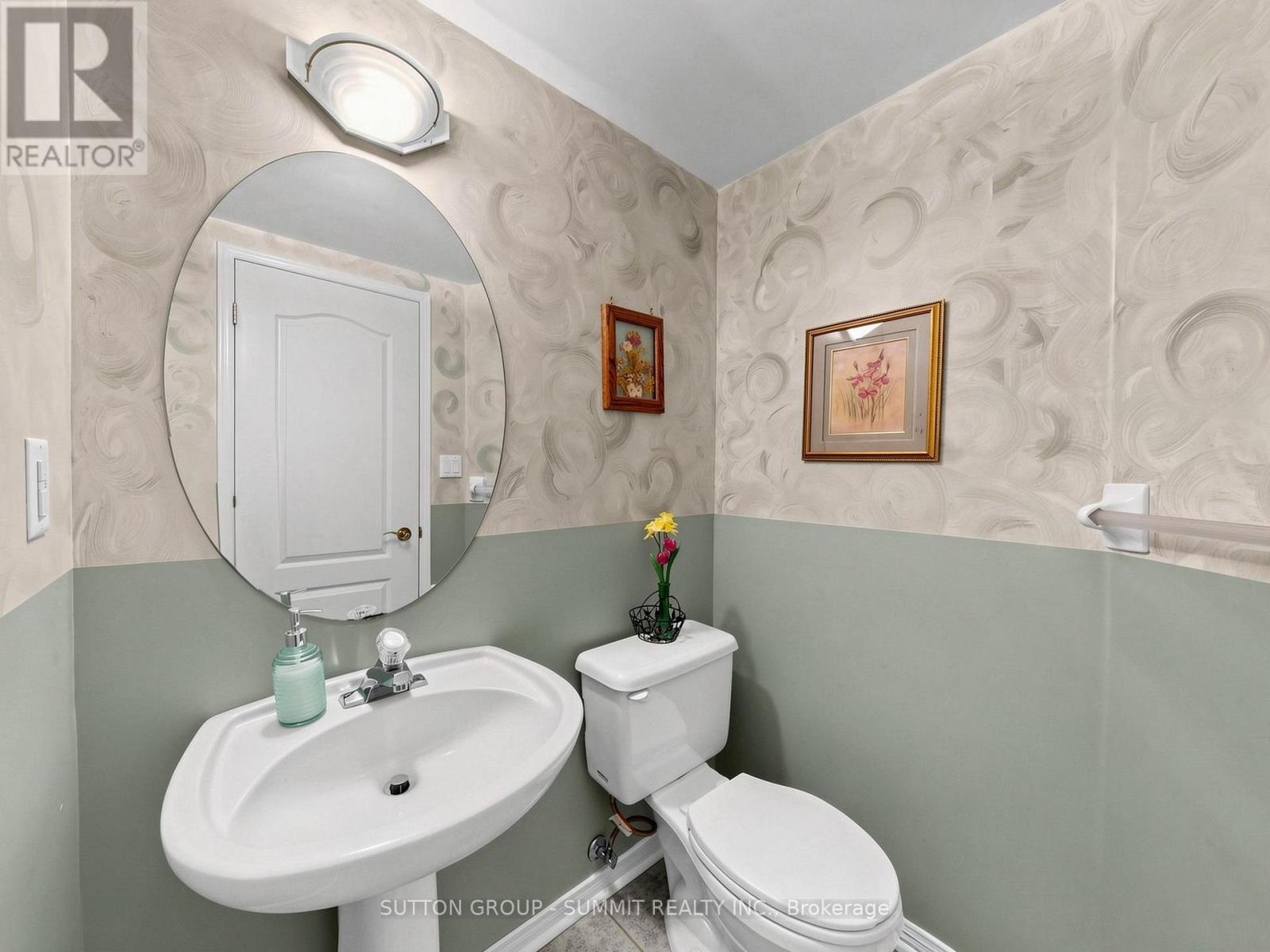 #4 8305 MCLAUGHNIN ROAD - 21