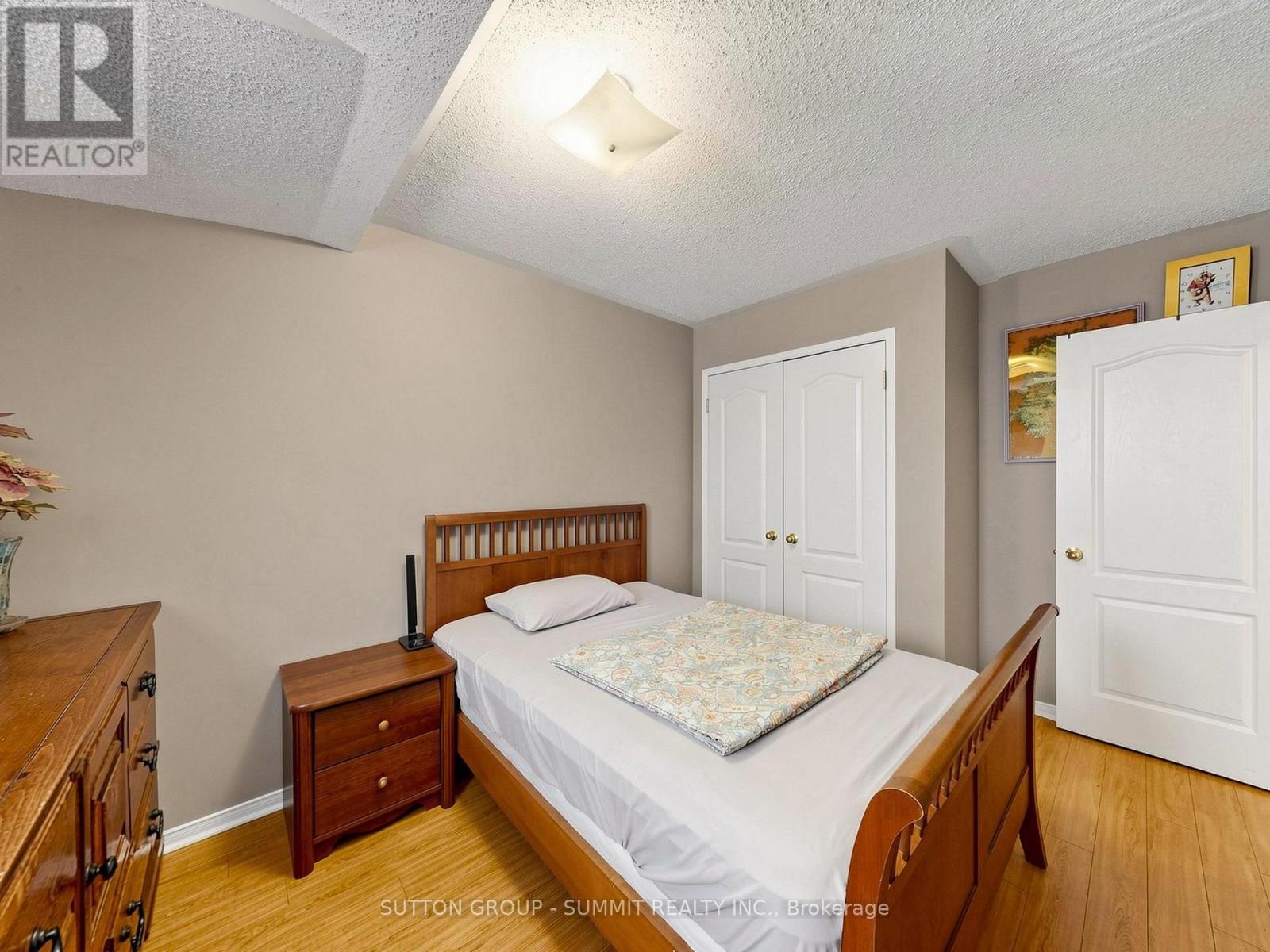 #4 8305 MCLAUGHNIN ROAD - 33