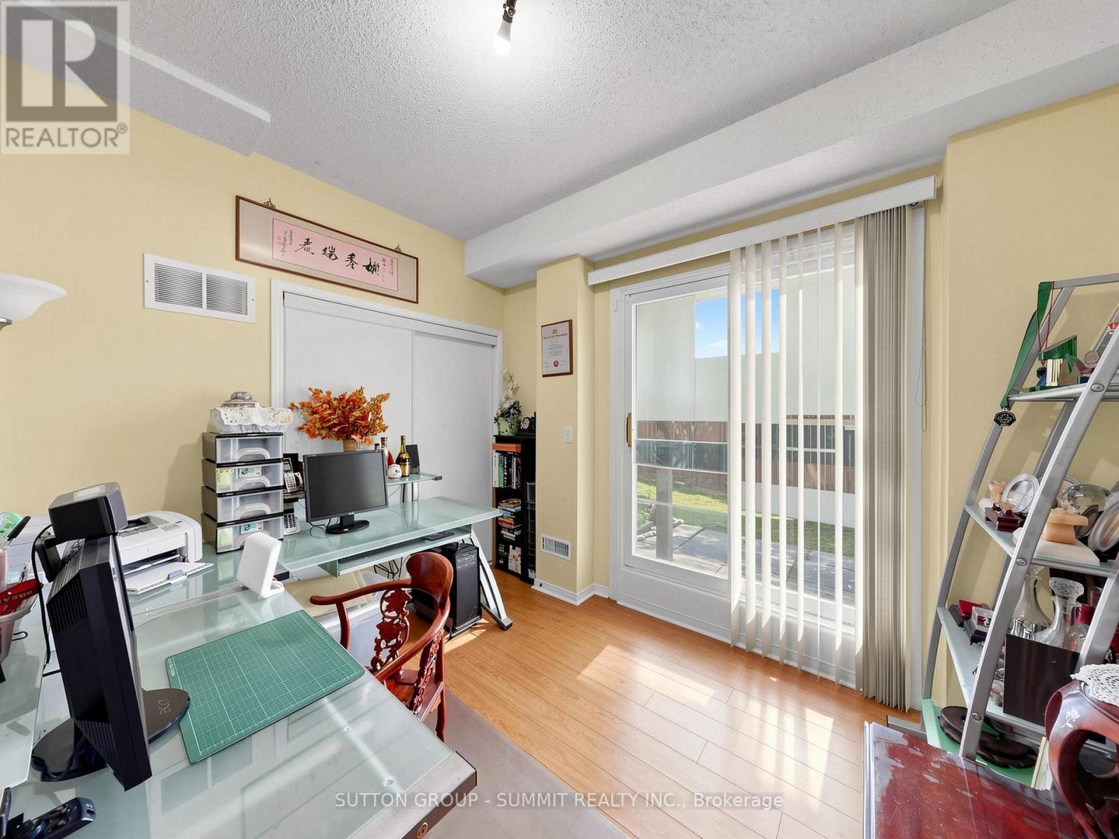 #4 8305 MCLAUGHNIN ROAD - 36
