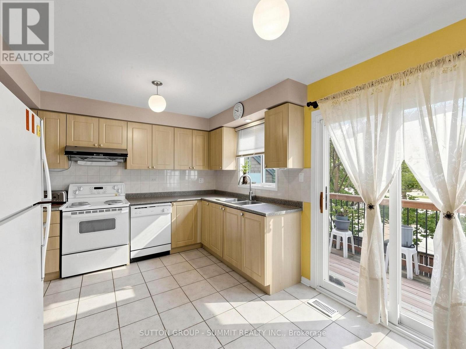 #4 8305 MCLAUGHNIN ROAD - 9