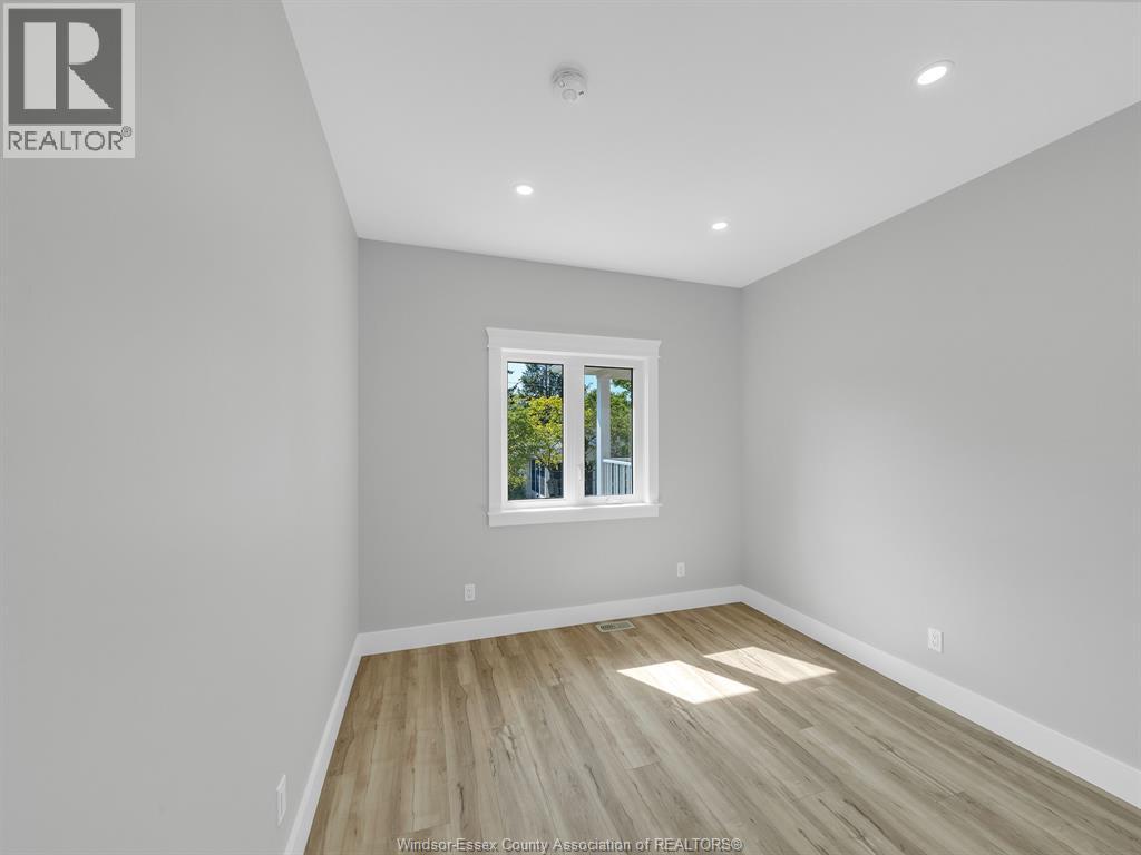 157 GLOUCESTER DRIVE - Image 21