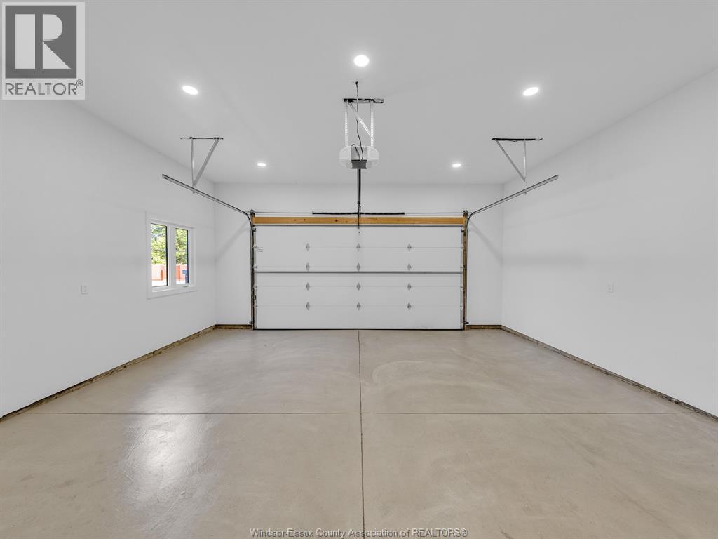 157 GLOUCESTER DRIVE - Image 42