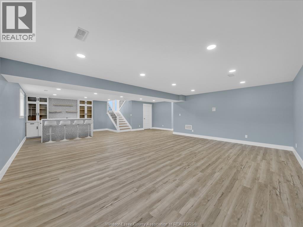 157 GLOUCESTER DRIVE - Image 30