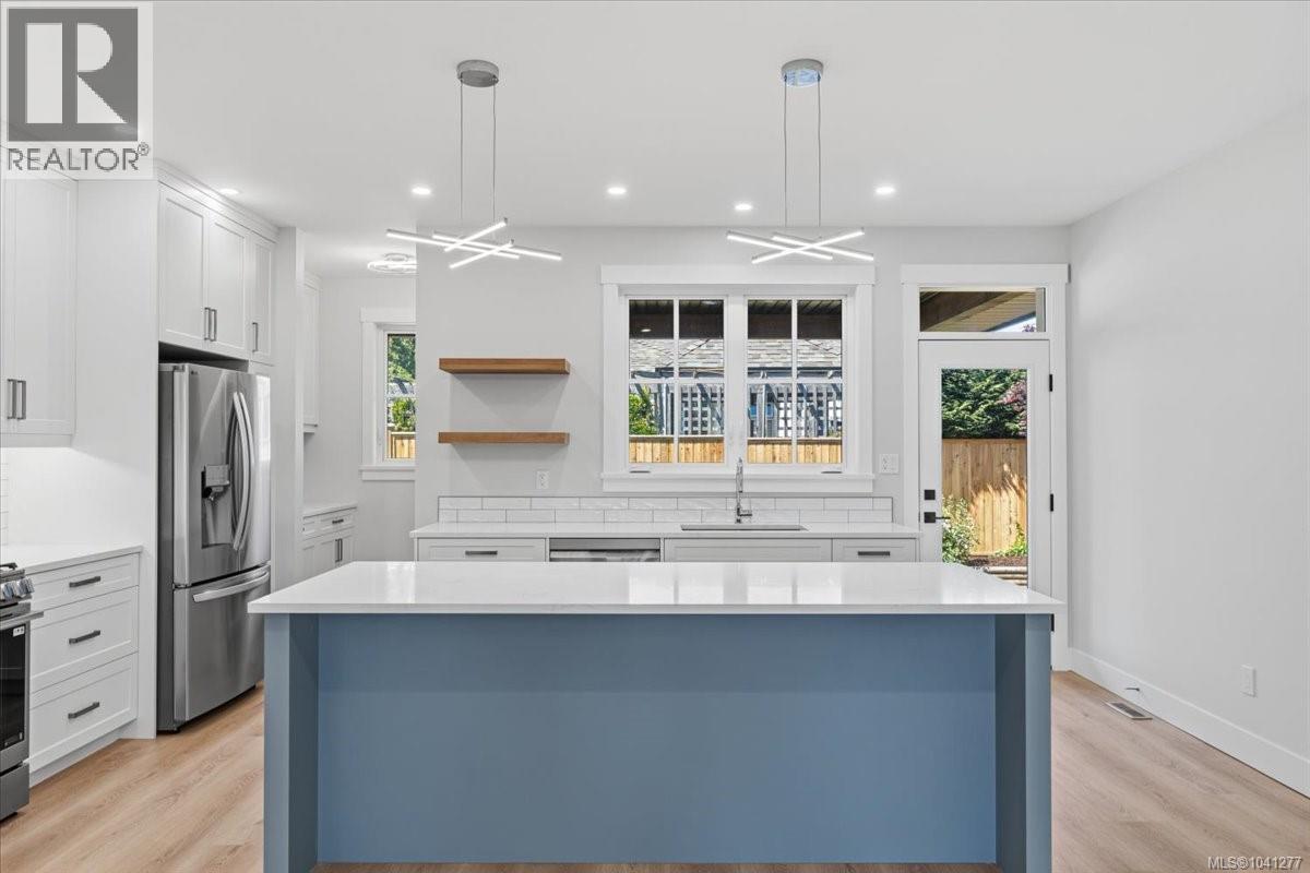846 Woodside Cres - 3