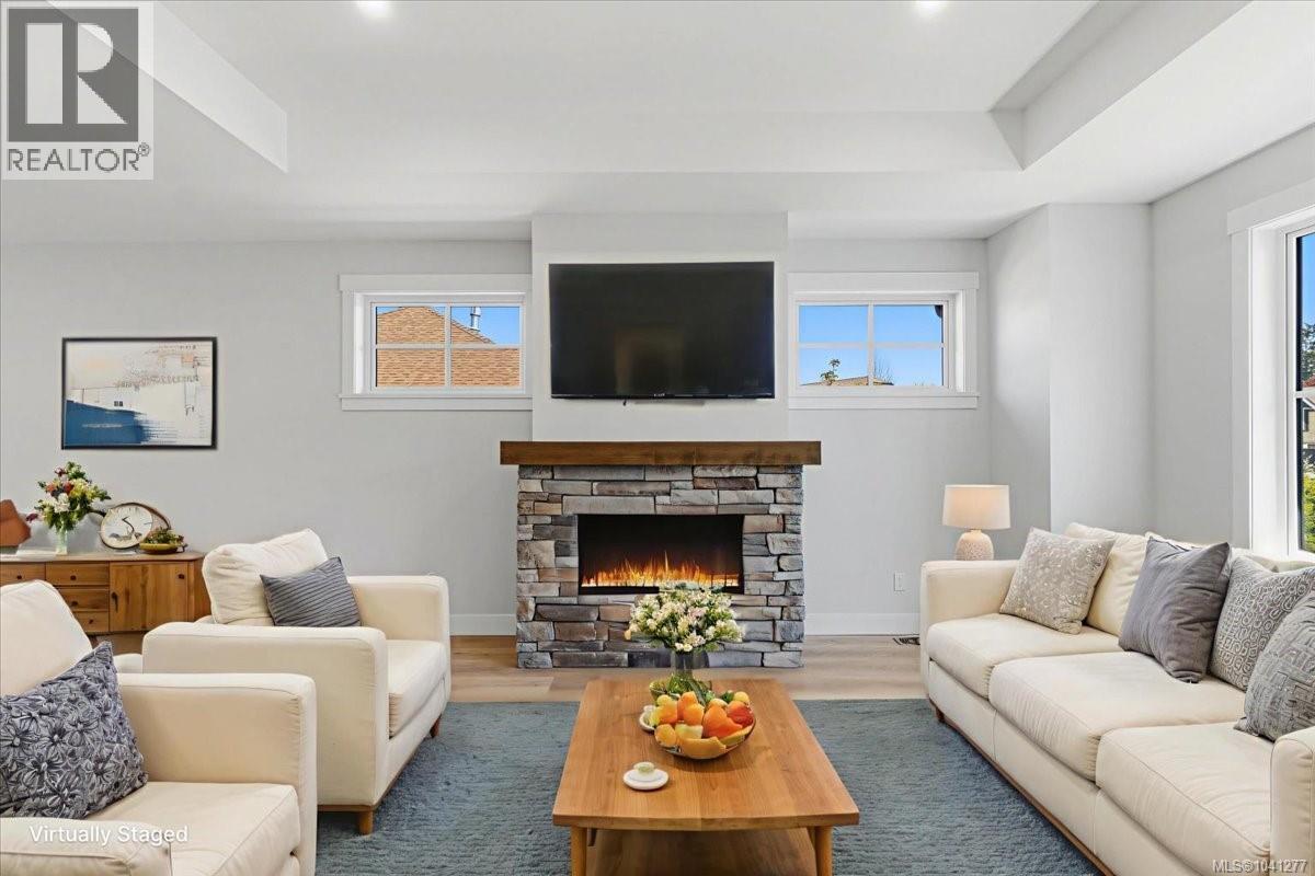 846 Woodside Cres - 4