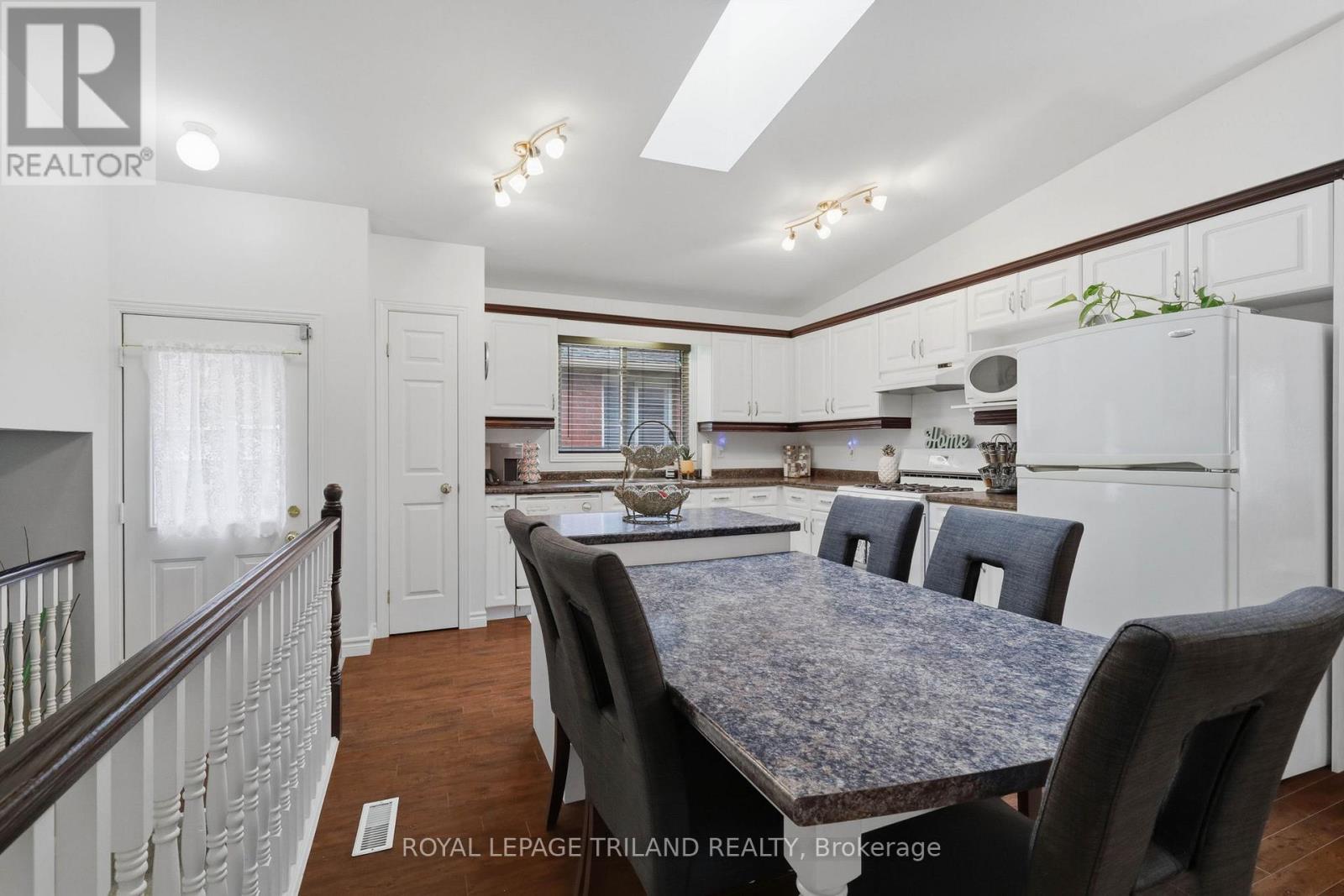 232 CHELTON ROAD - 17