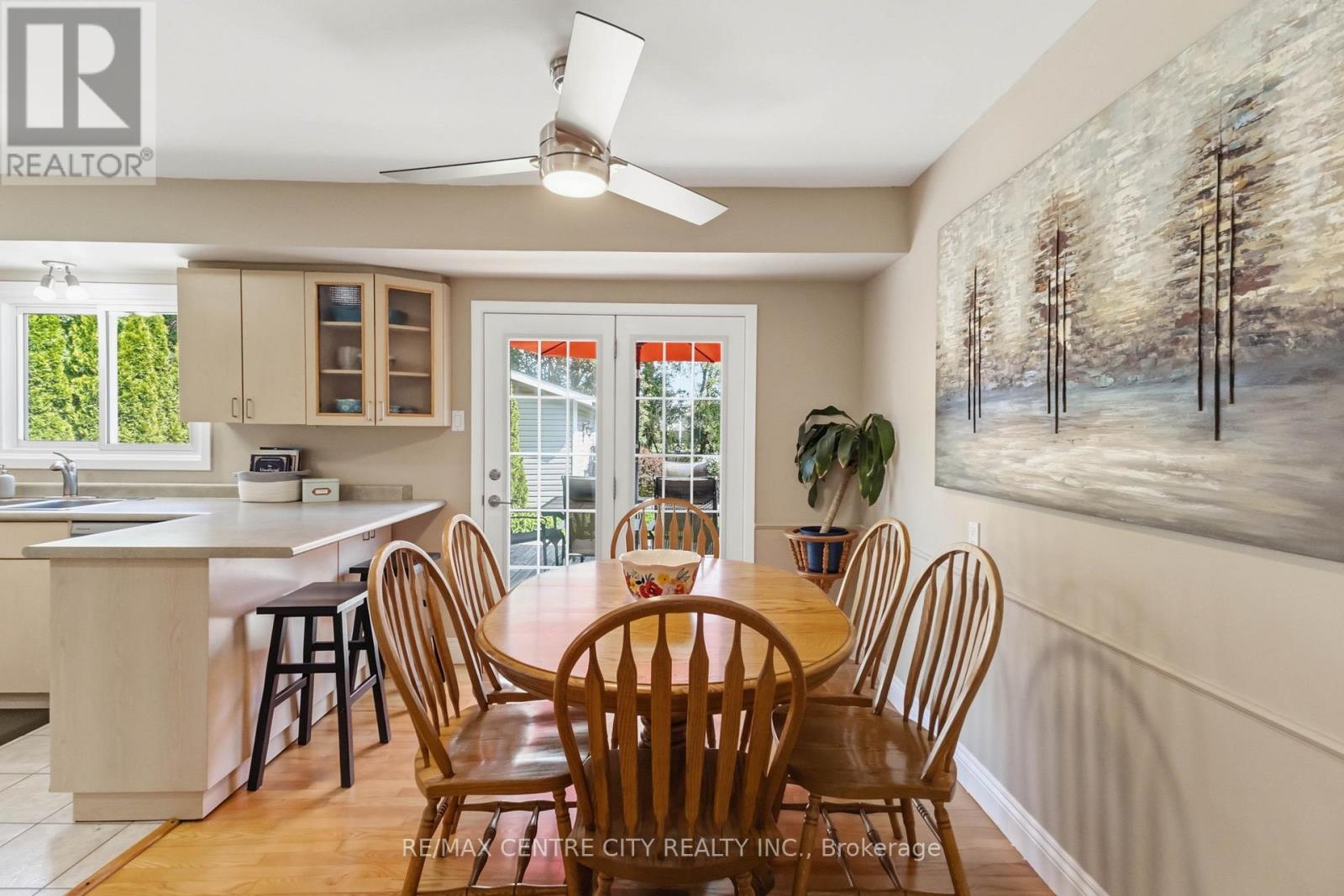 639 DUNBOYNE CRESCENT - 12