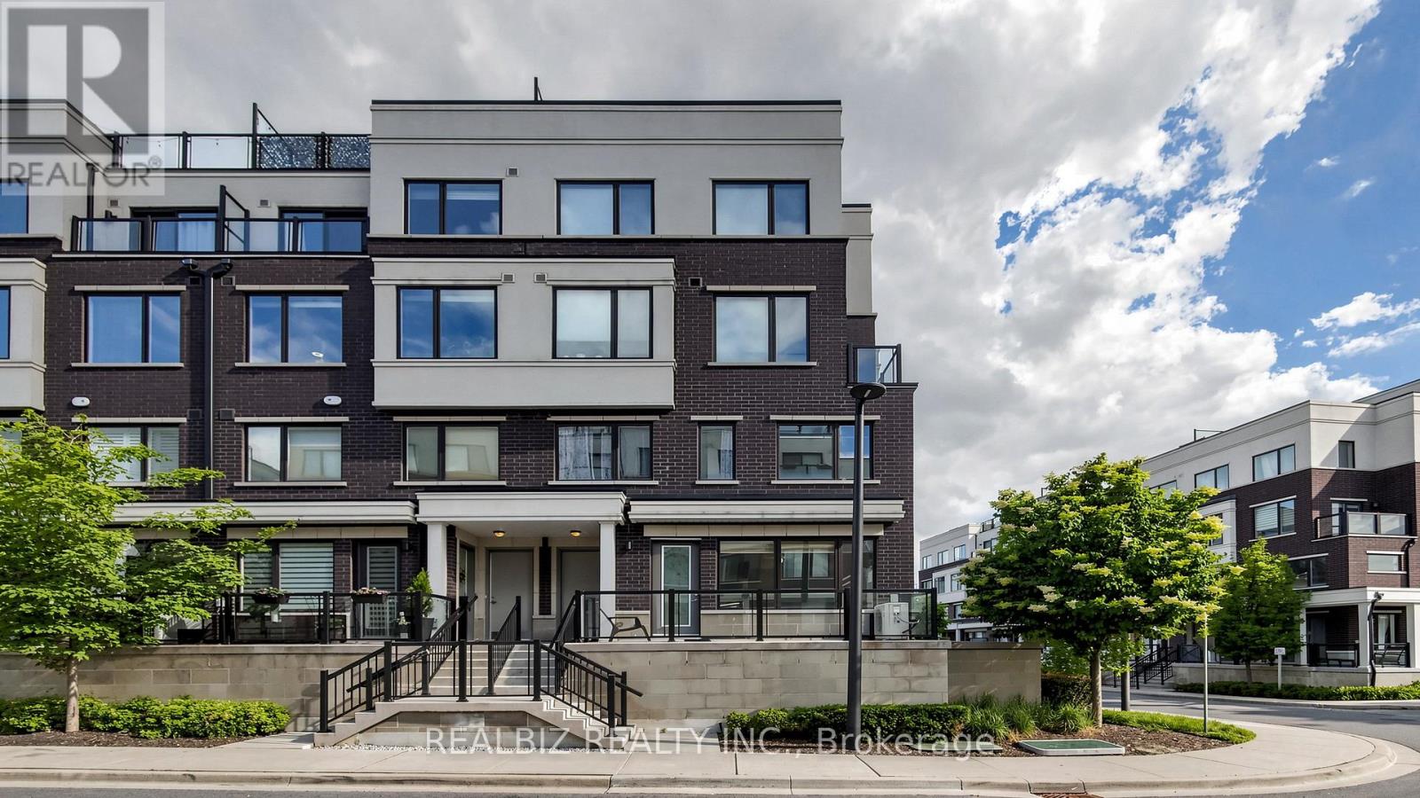 Photo of 77 - 400 ALEX GARDNER CIRCLE