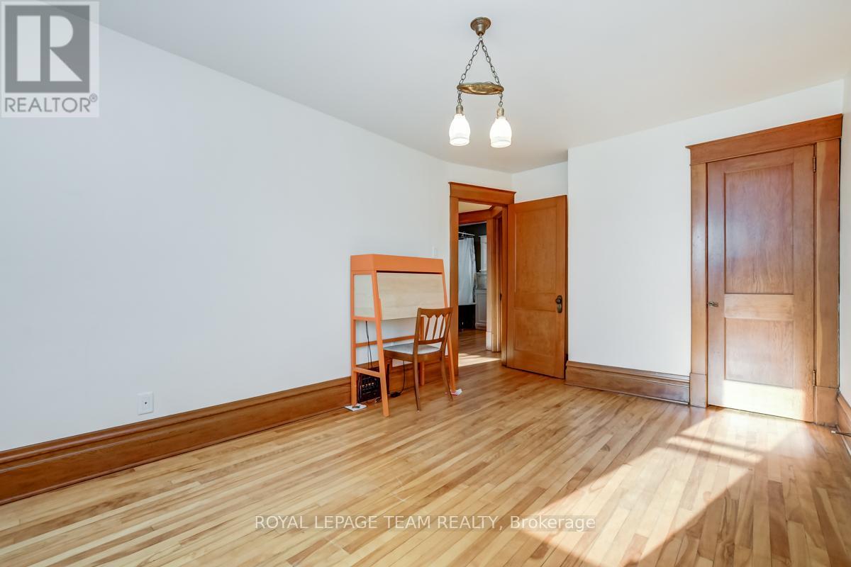 3 Bed, 1 Bath House for Rent in Ottawa – 995 GLADSTONE AVENUE, Ottawa – MLS# X13480428 - Image 17