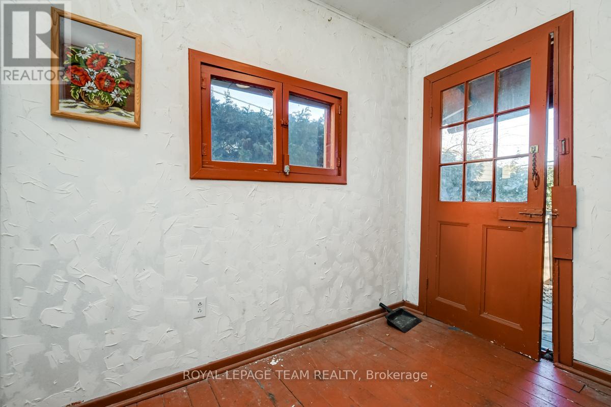 3 Bed, 1 Bath House for Rent in Ottawa – 995 GLADSTONE AVENUE, Ottawa – MLS# X13480428 - Image 24