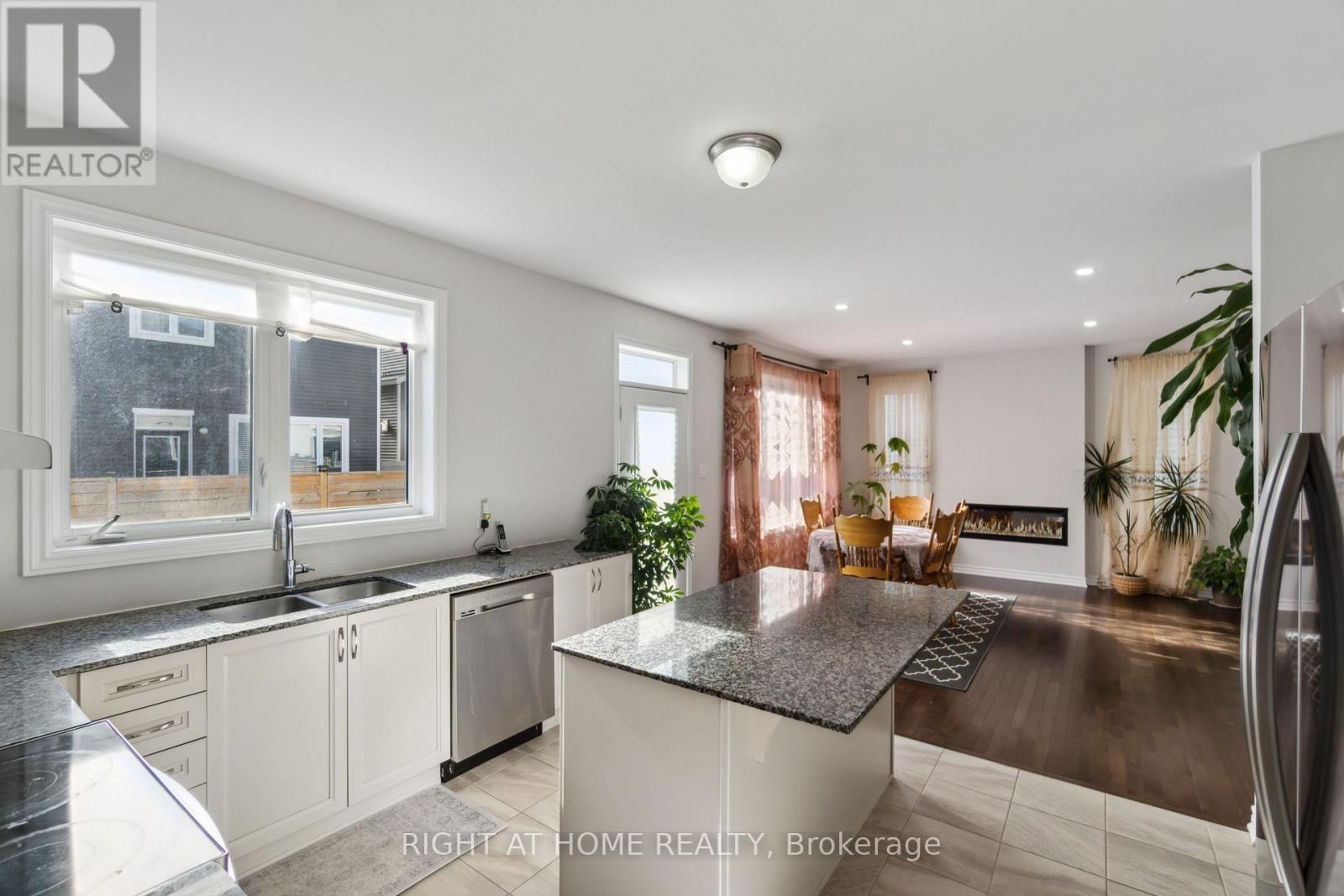 4 Bed, 4 Bath House for Rent in Ottawa – 503 PONTHIEU CIRCLE, Ottawa – MLS# X13480436 - Image 12