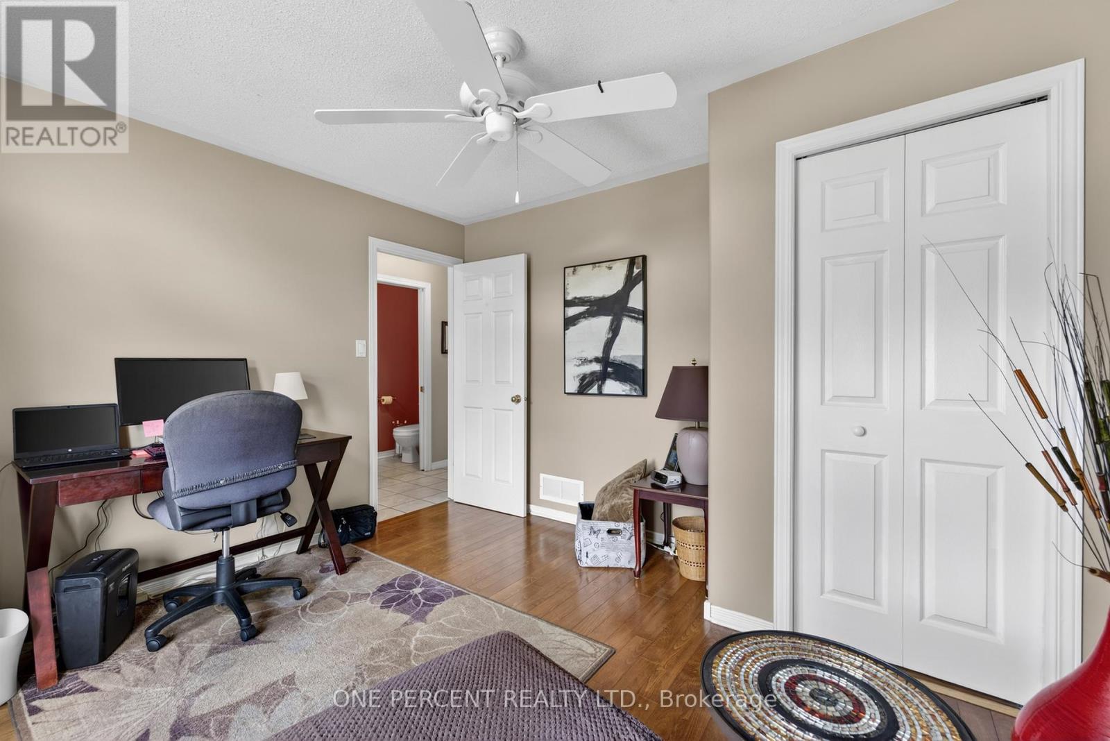 18 DR. GORDON CRESCENT - 24