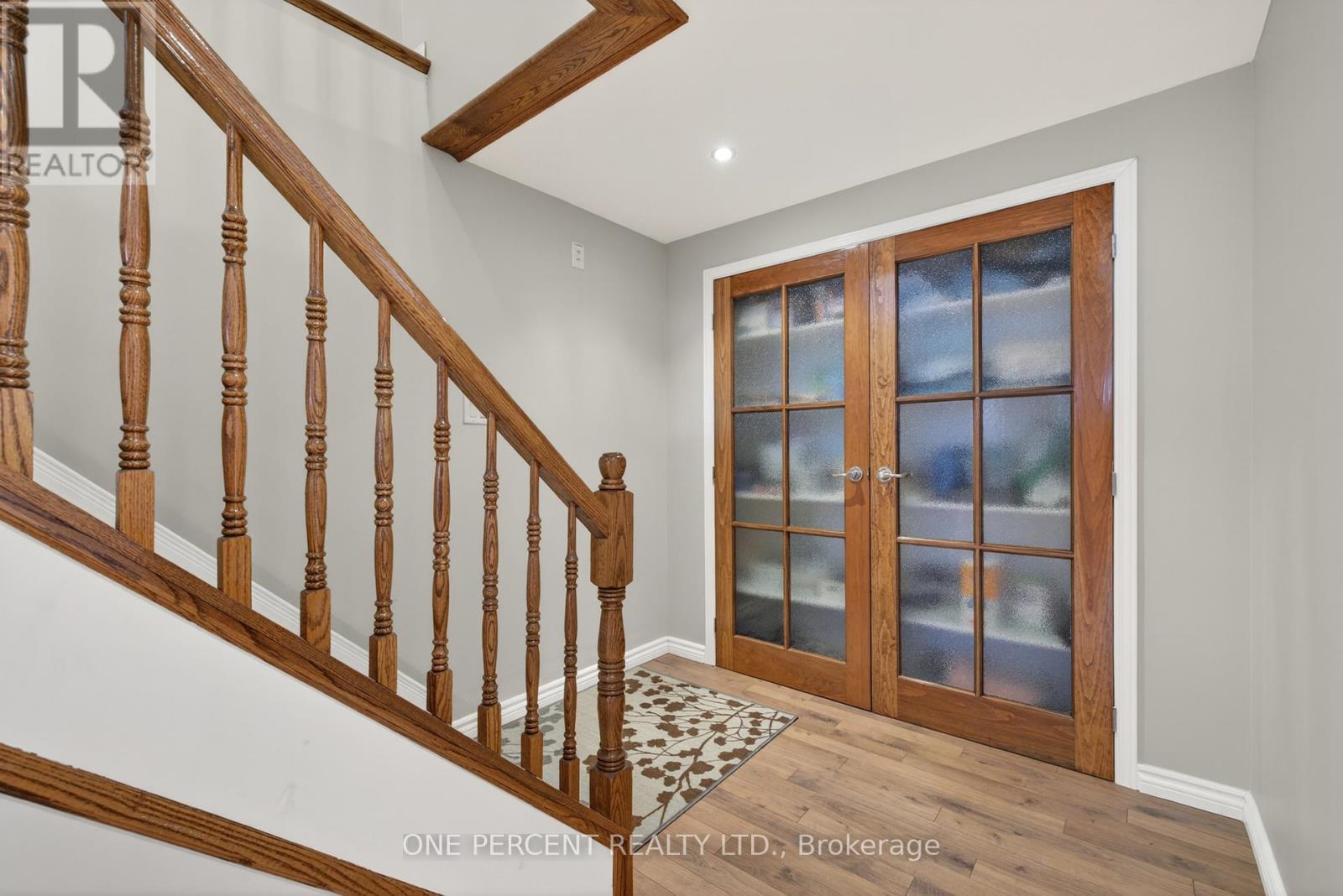 18 DR. GORDON CRESCENT - 26