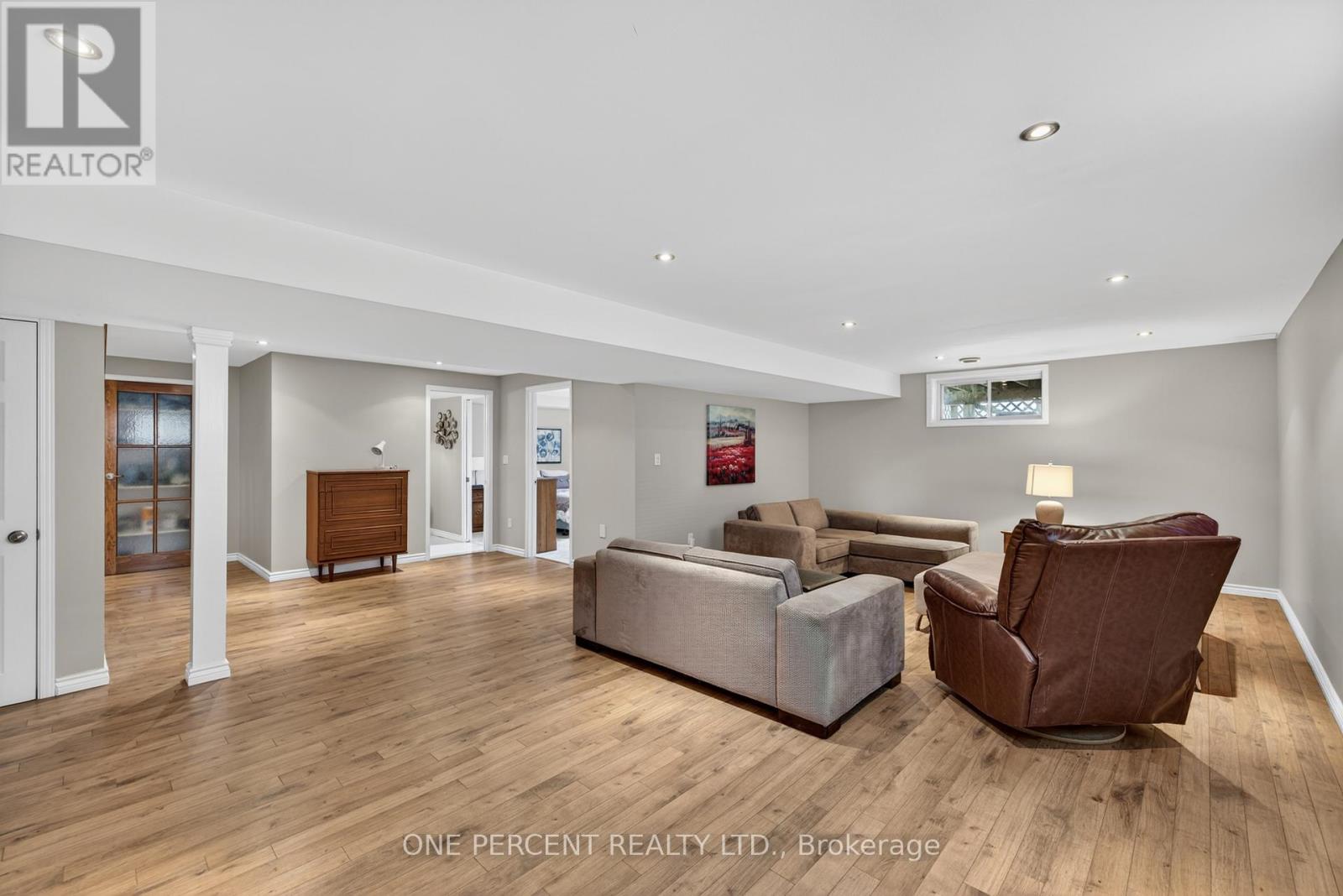 18 DR. GORDON CRESCENT - 29