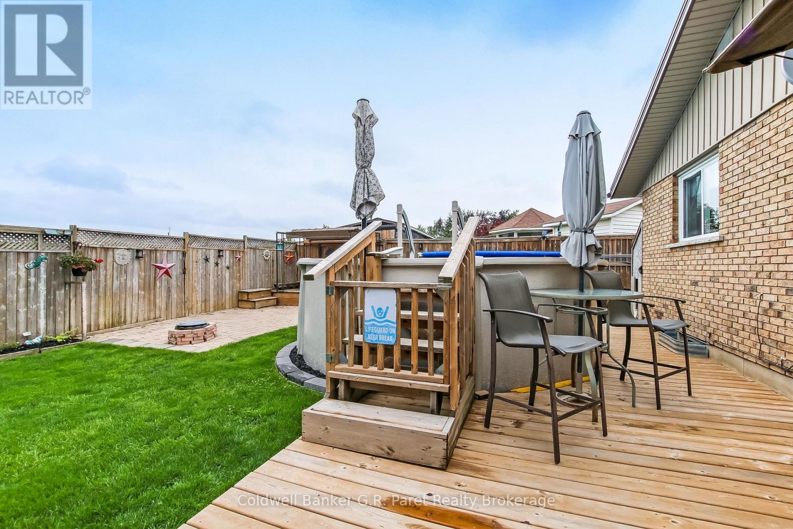 28 PEGGY AVENUE - 33
