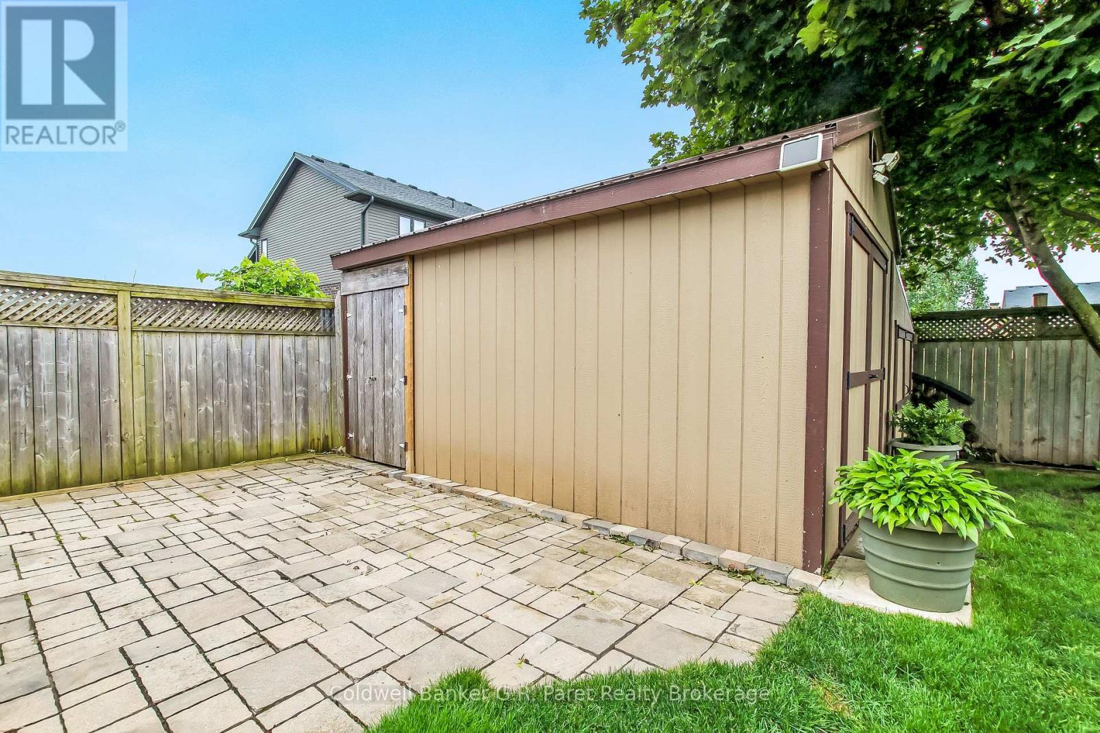 28 PEGGY AVENUE - 39