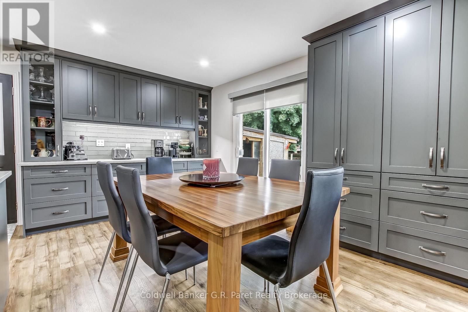 28 PEGGY AVENUE - 9