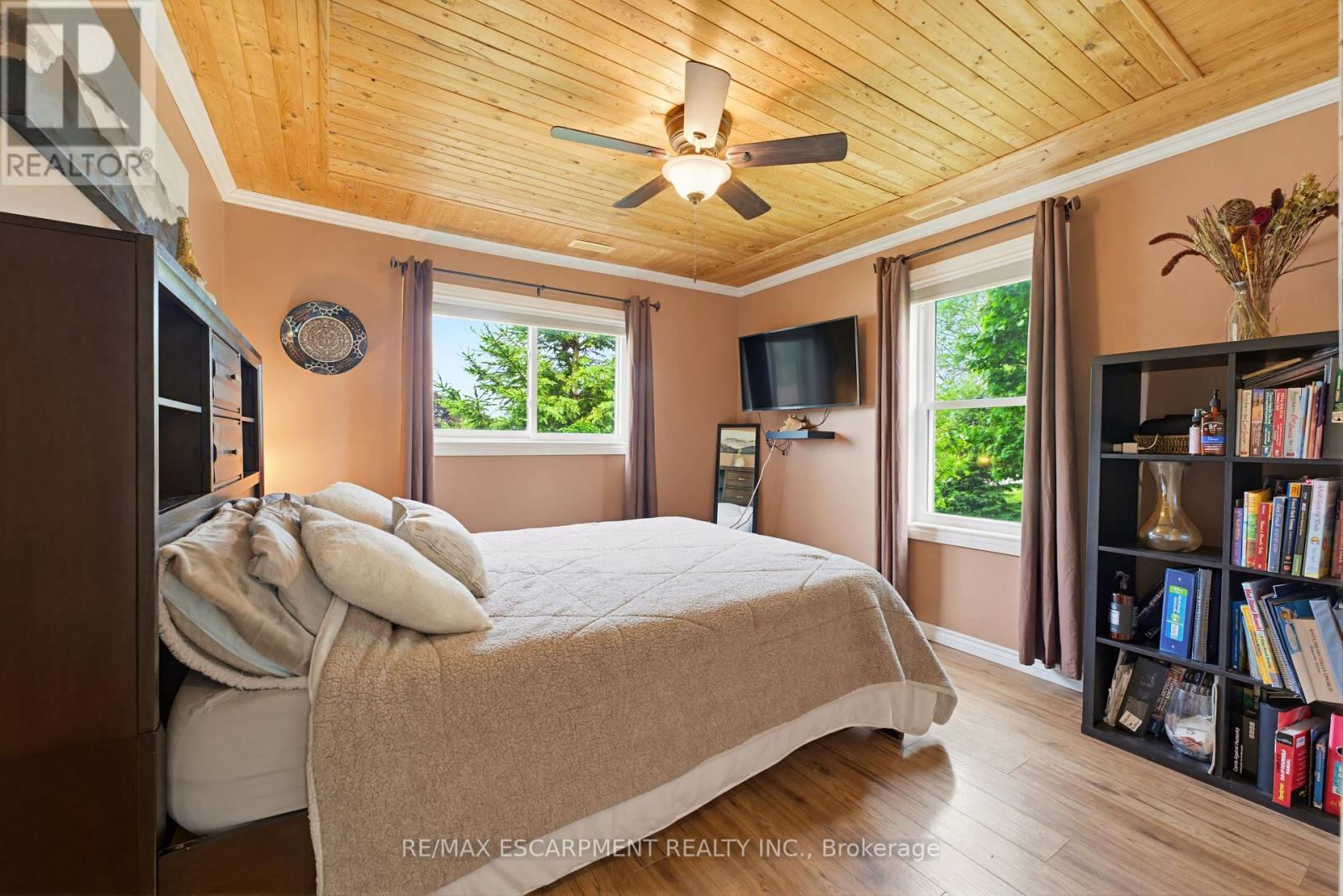 1390 MCKENZIE ROAD - 14