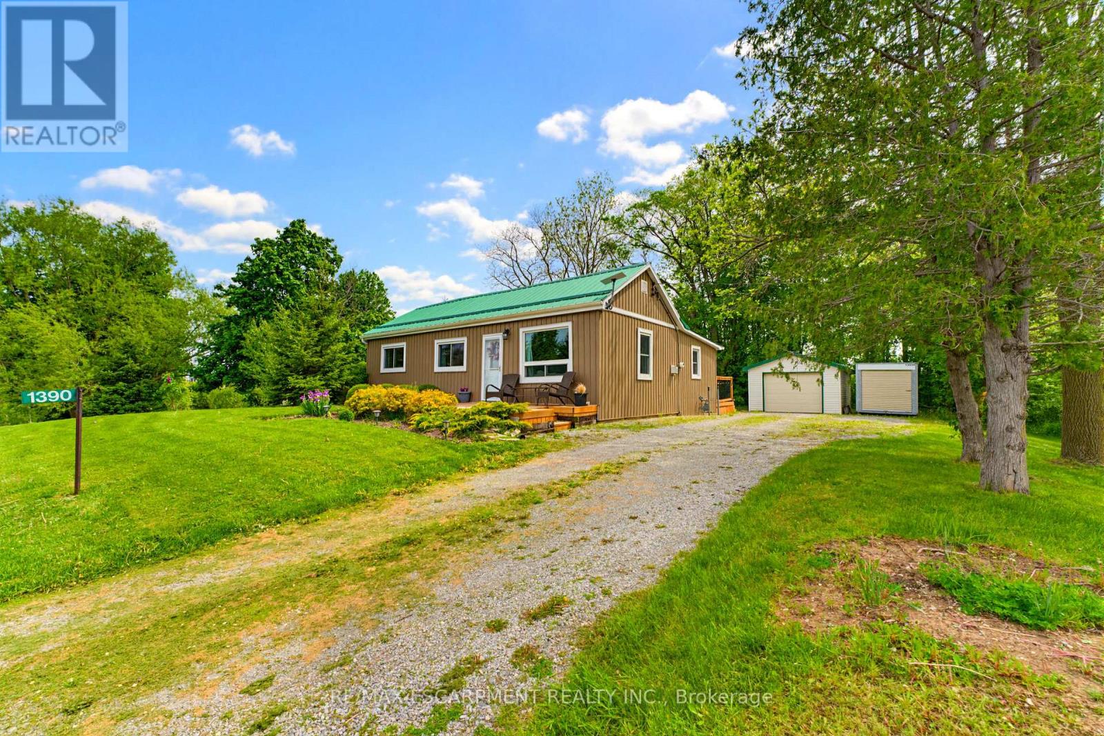 1390 MCKENZIE ROAD - 2