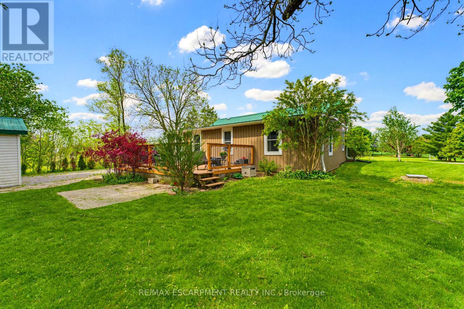 1390 MCKENZIE ROAD - 24