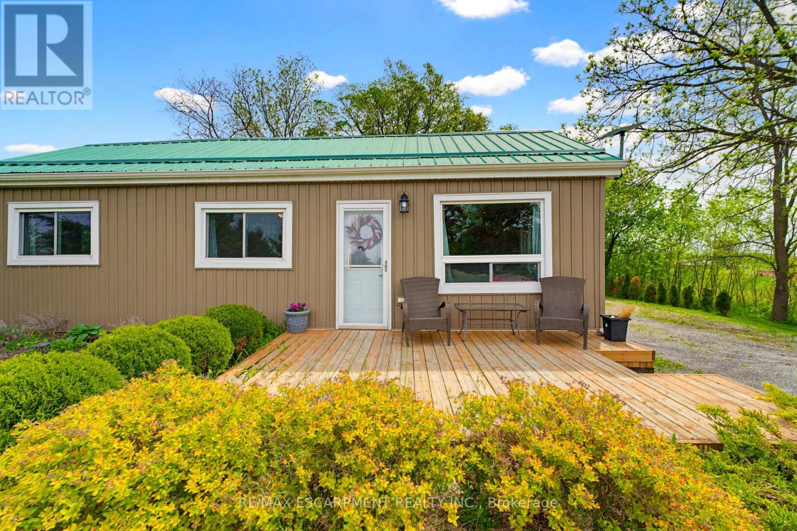1390 MCKENZIE ROAD - 5