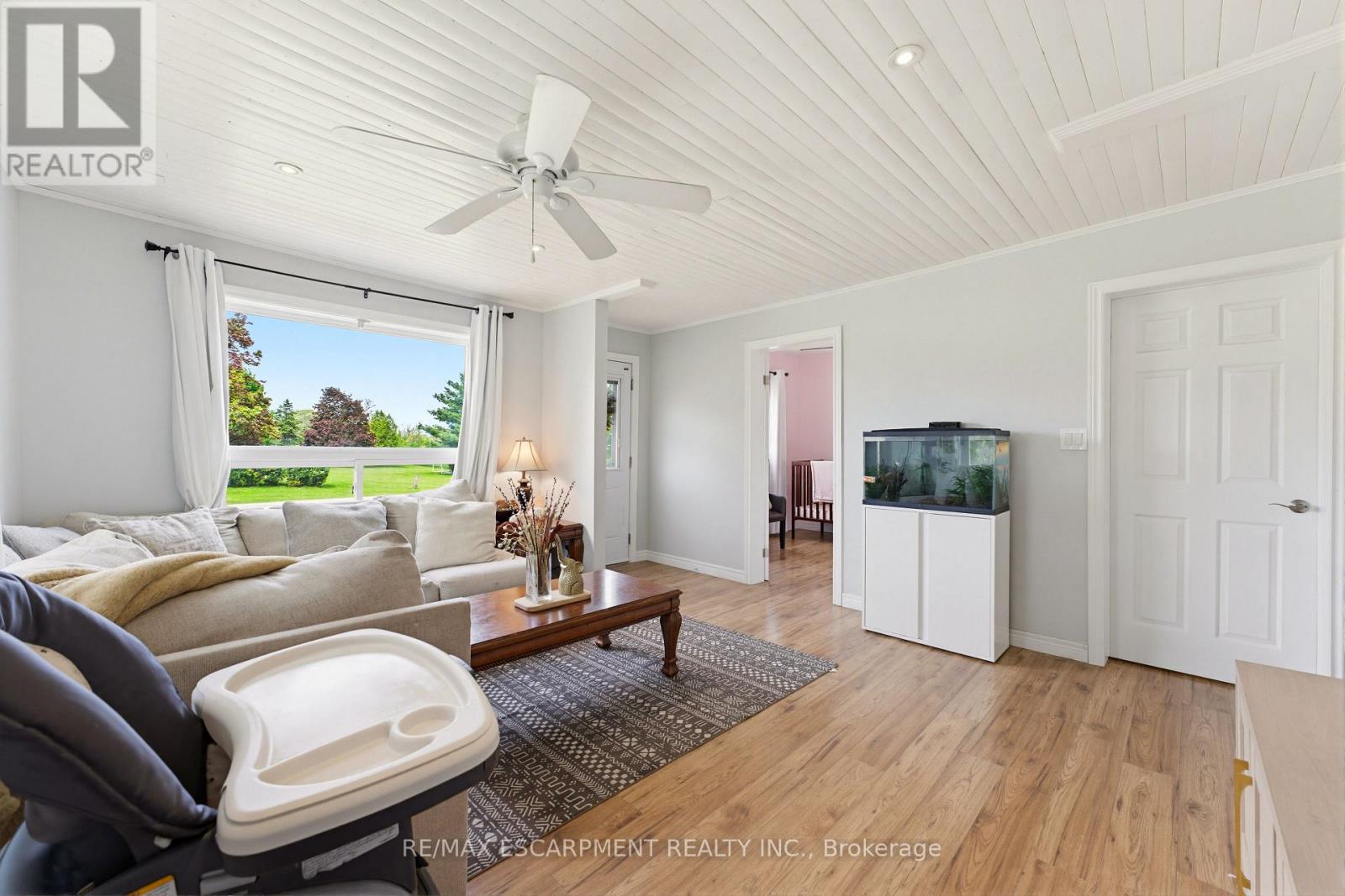 1390 MCKENZIE ROAD - 9