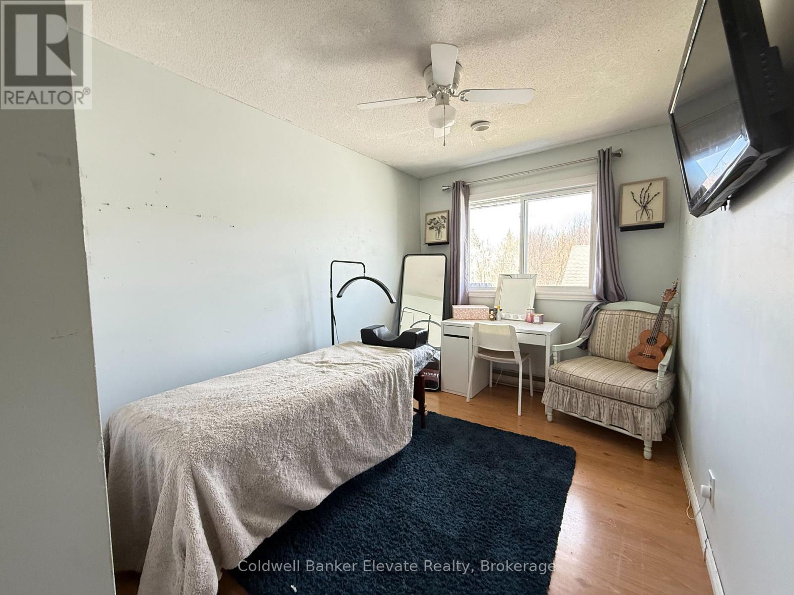 1860 7TH AVENUE W - 19