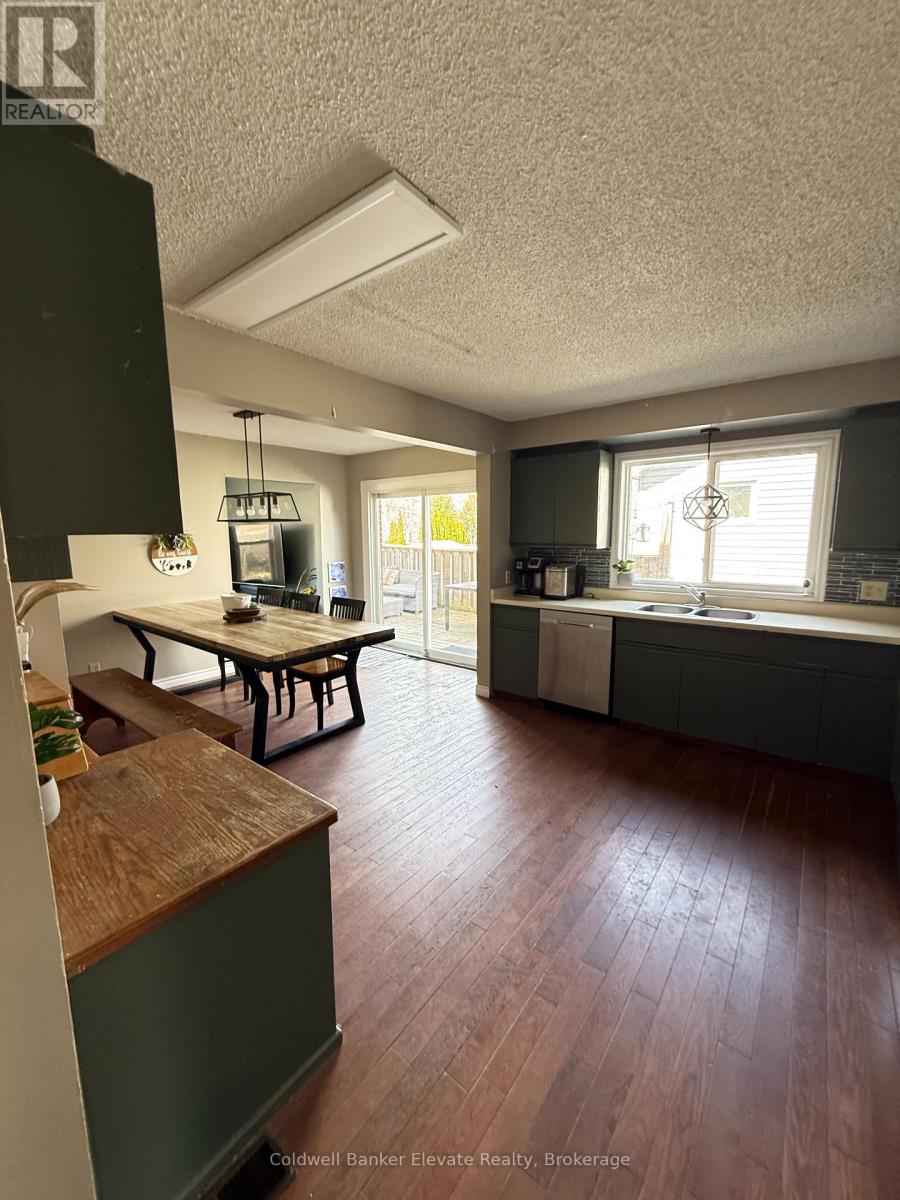 1860 7TH AVENUE W - 4