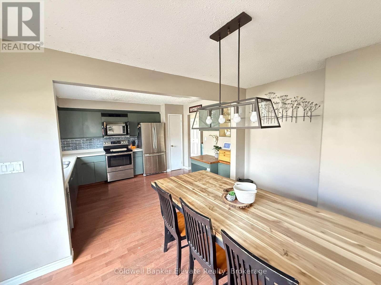 1860 7TH AVENUE W - 7