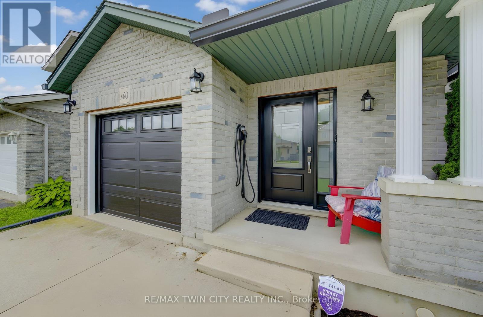 460 LANGLAW DRIVE - 2