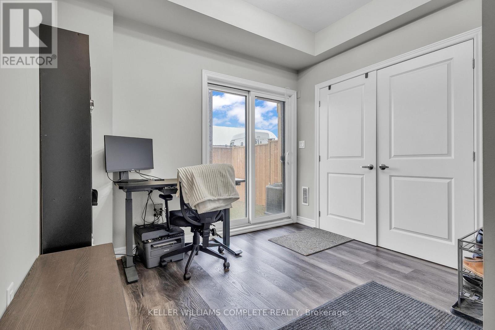 #116 575 WOODWARD AVENUE - 23