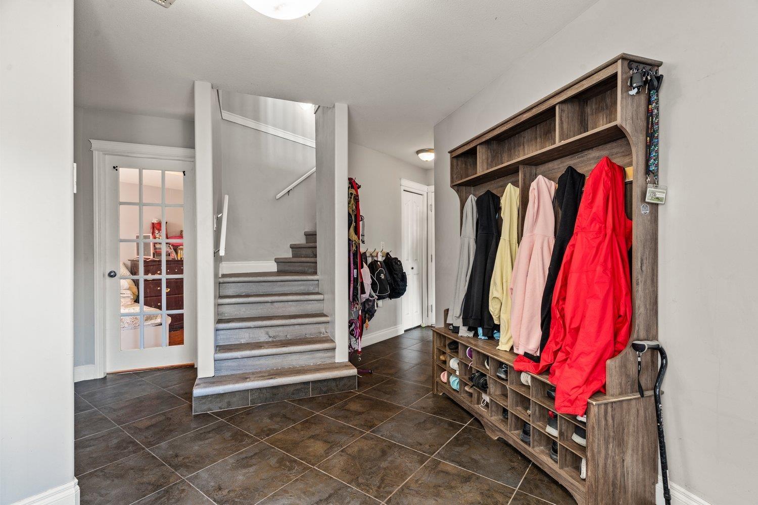46017 SHERWOOD DRIVE, Promontory, Chilliwack