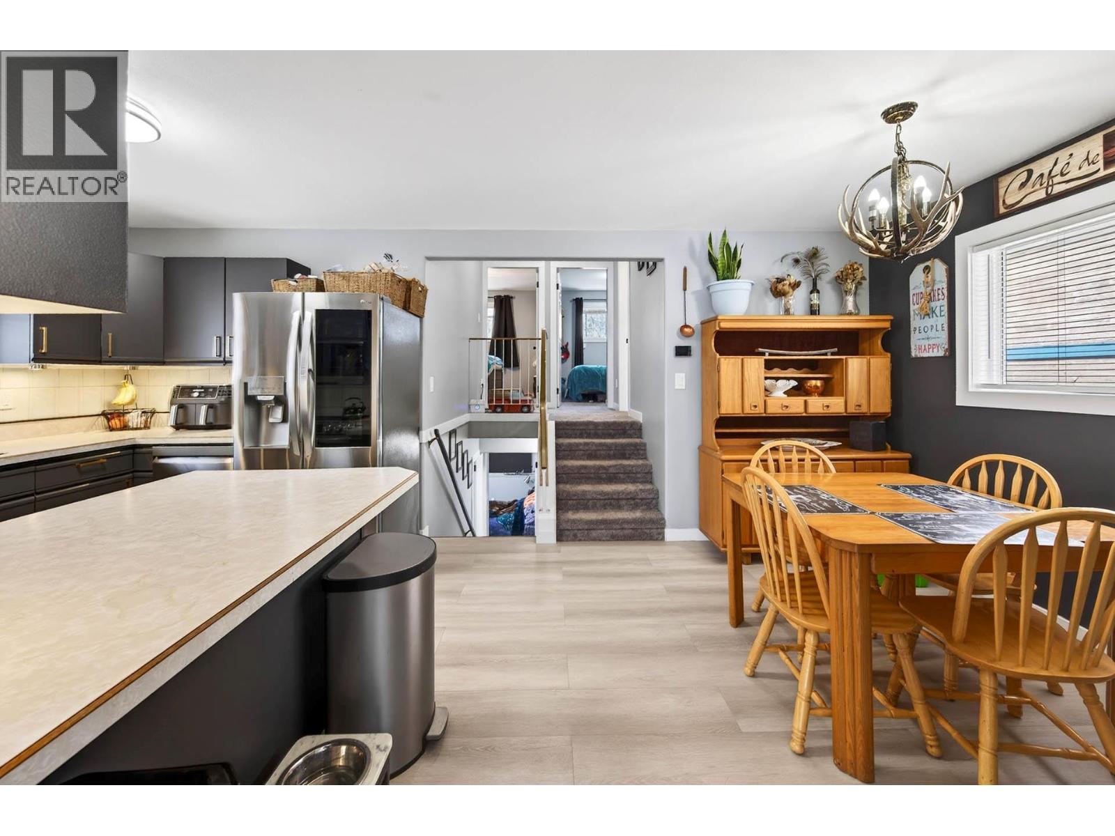 1018 HILLSIDE Avenue - 17