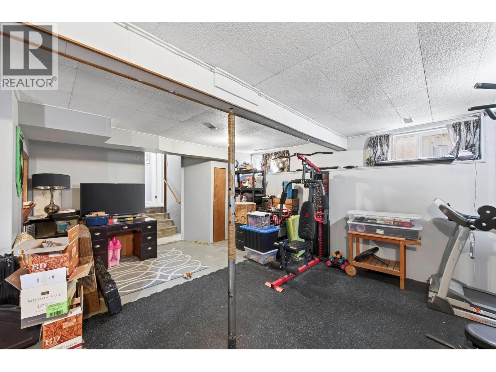 1018 HILLSIDE Avenue - 32